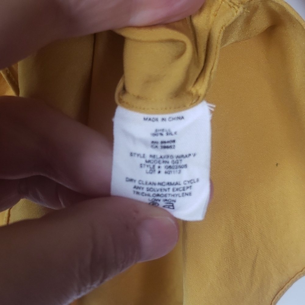 NEW! THEORY Designer Silk Splice Style Tie Neck Blouse Top Small. - Picture 9 of 9